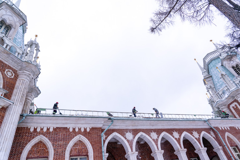 Tuyết phủ trắng Moscow -0