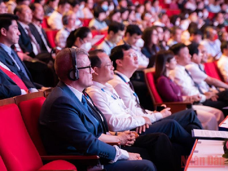 Thảo luận những nội dung đổi mới sáng tạo trong dạy và học -0