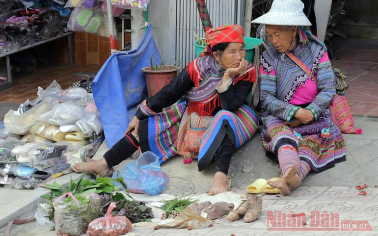 Lôi cuốn Chợ phiên Cốc Pài -0
