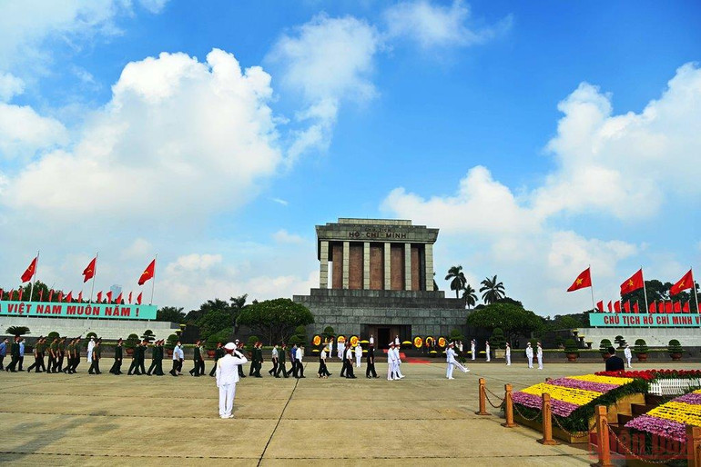 Lãnh đạo Đảng, Nhà nước vào Lăng viếng Chủ tịch Hồ Chí Minh -0