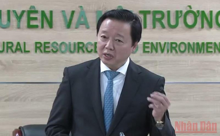 Bộ trưởng Tài nguyên và Môi trường Trần Hồng Hà phát biểu tại Hội thảo. (Ảnh: VT) Cam kết mạnh mẽ tại COP26 mở ra nhiều cơ hội hợp tác cho Việt Nam -0