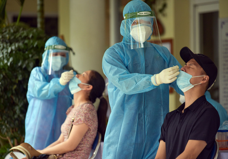 Hà Nội triển khai xét nghiệm Covid-19 diện rộng -0