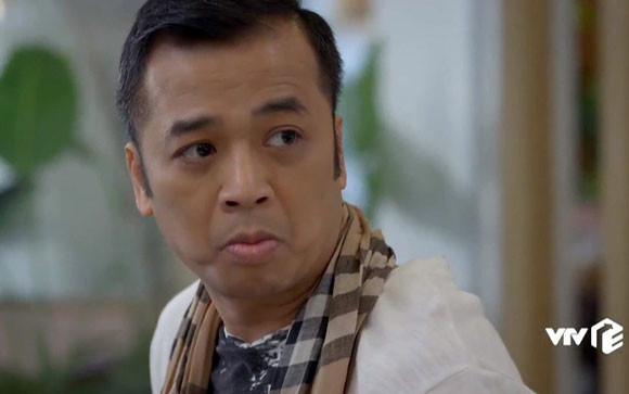 Nghệ sĩ đa tài phía sau ông chủ quán hóm hỉnh -0