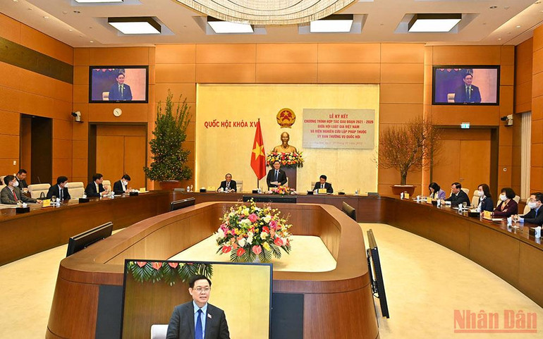 Chủ tịch Quốc hội đề nghị tăng cường sự tham vấn của đội ngũ chuyên gia trong các hoạt động Quốc hội -0