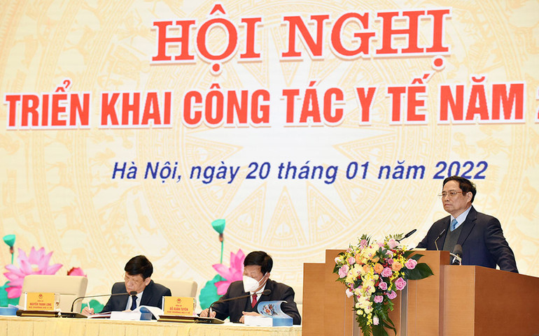 Thủ tướng phát biểu tại hội nghị. Nâng cao năng lực y tế cơ sở; thần tốc hơn nữa tốc độ bao phủ tiêm vaccine (Ghép tin Thủ tướng dự Hội nghị Tổng kết Bộ Y tế) -0