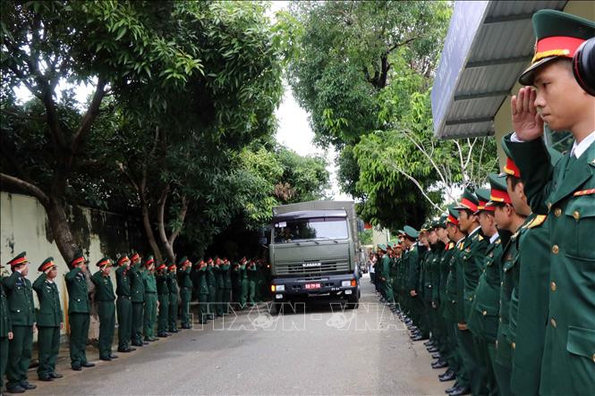 Tiễn đưa 13 chiến sĩ hy sinh ở khu vực thủy điện Rào Trăng 3 về đất mẹ -0