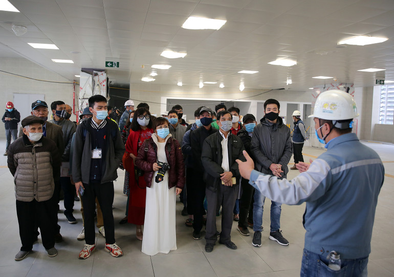 Mở cửa đón người dân tham quan tàu Metro Nhổn – ga Hà Nội -2