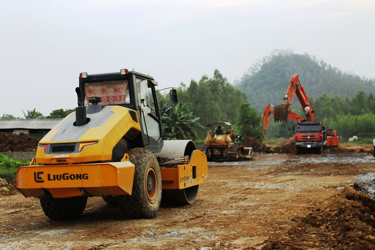 Cưỡng chế, thi công đường vào Nhà máy xi-măng Đại Dương -0