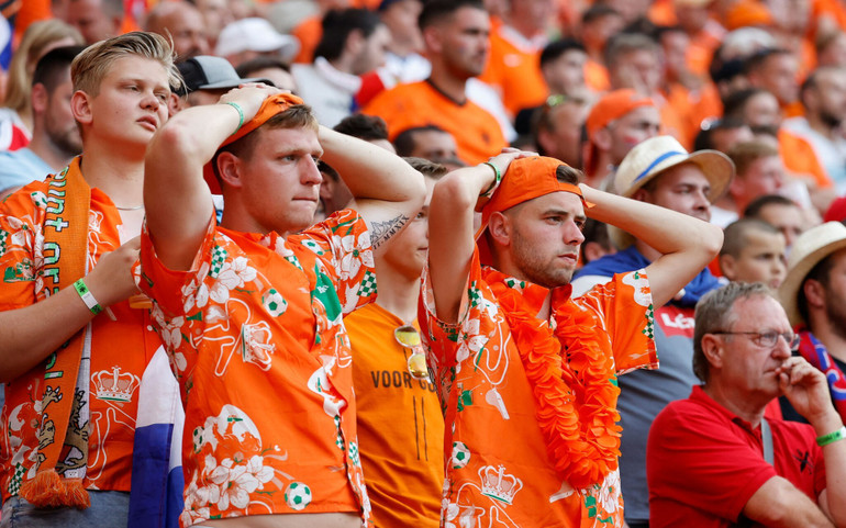 Những khoảnh khắc ấn tượng tại vòng 1/8 Euro 2020 -0