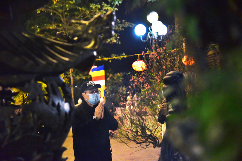 Đi lễ đầu xuân -0