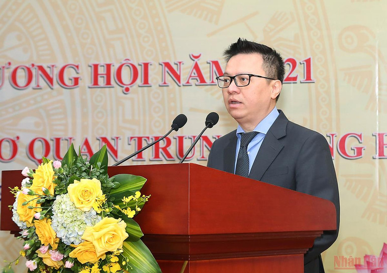 Đồng chí Lê Quốc Minh, Ủy viên Trung ương Đảng, Tổng Biên tập Báo Nhân Dân, Phó Trưởng ban Tuyên giáo Trung ương, Chủ tịch Hội Nhà báo Việt Nam phát biểu chỉ đạo Hội nghị. (Ảnh: Sơn Hải) 3.jpg -0