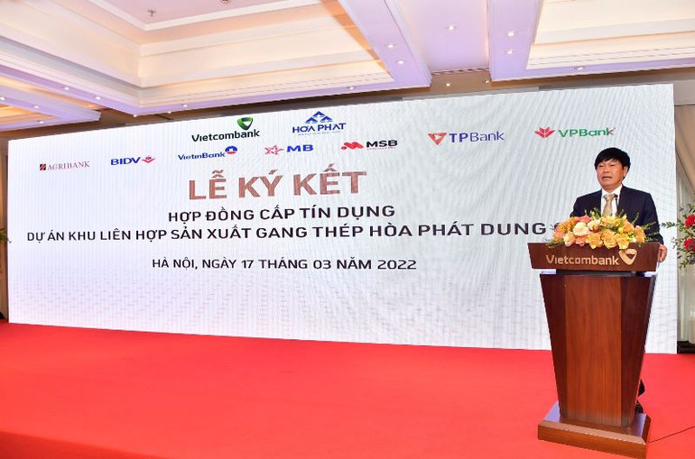 Ông Trần Đình Long-Chủ tịch HĐQT Tập đoàn Hòa Phát phát biểu tại lễ ký kết. Cấp tín dụng 35 nghìn tỷ đồng cho Dự án Khu liên hợp sản xuất gang thép Hòa Phát Dung Quất 2 do Vietcombank là đầu mối thu xếp -0