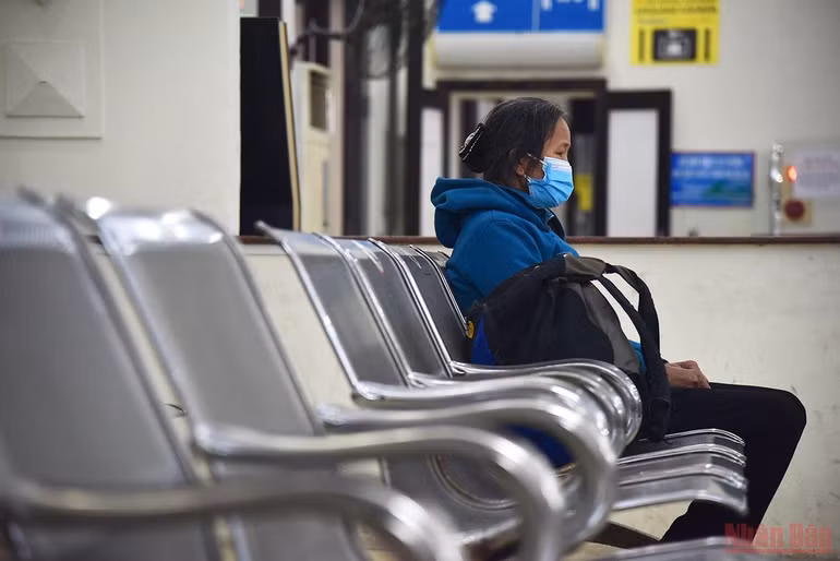 Chuyến tàu ngày cuối năm -0