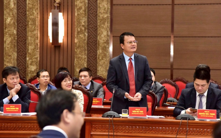 Đại diện các trưởng cơ quan đại diện phát biểu tại buổi làm việc. Lãnh đạo TP Hà Nội gặp mặt các cơ quan đại diện Việt Nam ở nước ngoài -0