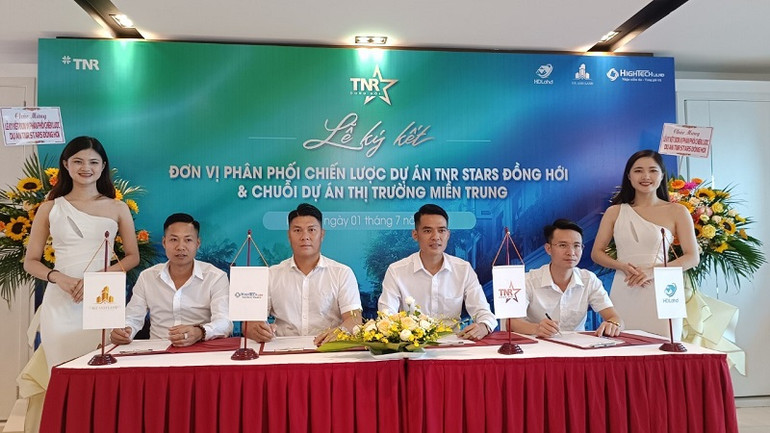 Lễ ký kết hợp tác giữa TNR Holdings Vietnam và HD Land, Hightech Land, Hà Anh Land. TNR Holdings Vietnam lựa chọn nhà phân phối chiến lược cho quỹ sản phẩm đặc biệt tại TNR Stars Đồng Hới -0