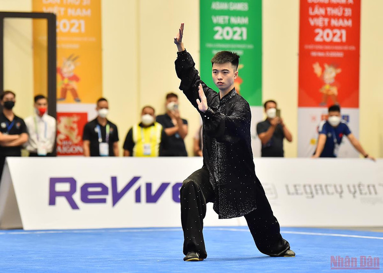 Có lẽ điều nuối tiếc nhất đối với những người theo dõi môn wushu tại SEA Games 31 chính là chấn thương của Nguyễn Văn Phương khi đang thi đấu tại nội dung Thái cực quyền nam - người được kỳ vọng sẽ dành được thứ hạng cao tại 2 nội dung thi đấu biểu diễn Thái cực nam. Những làn gió mới của Wushu Việt Nam -0