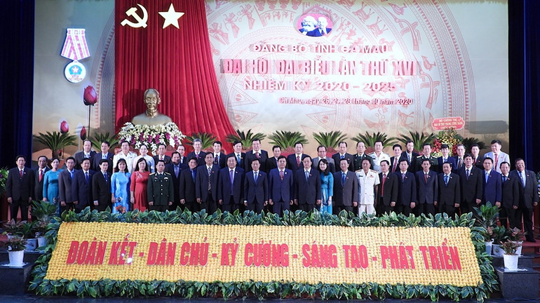 Ra mắt Ban Chấp hành Đảng bộ tỉnh Cà Mau, nhiệm kỳ 2020-2025. Đại hội Đảng bộ tỉnh Cà Mau lần thứ 16 thành công tốt đẹp -0