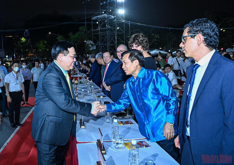 Khai mạc Lễ hội Hoa Phượng Đỏ - Hải Phòng năm 2022 -0