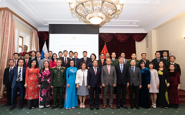 Kỷ niệm 75 năm Quốc khánh 2-9 tại LB Nga -0