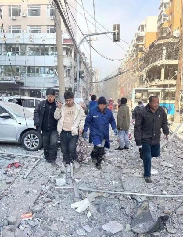 Nổ khí ga ở Trung Quốc: Tòa nhà cao 7 tầng bị phá hủy, 1 người chết -0