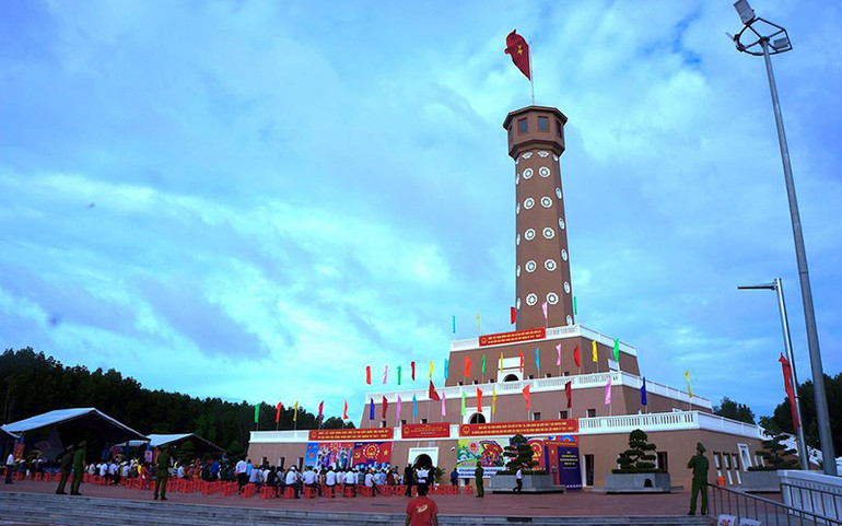 Cử tri cả nước nô nức đi bầu cử, thực hiện quyền công dân thiêng liêng -0