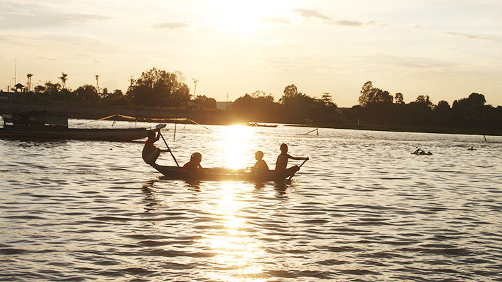 Nhớ tình người bên sông -0