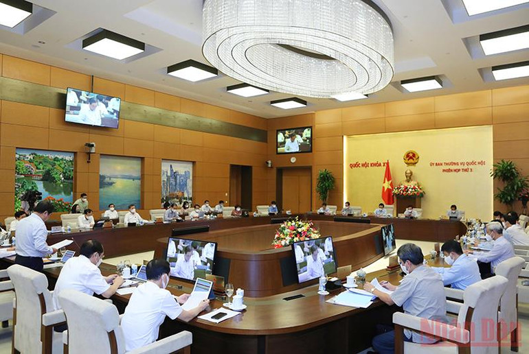 Quang cảnh phiên họp. (Ảnh: DUY LINH) Định hướng chiến lược cho an ninh nguồn nước, an toàn hồ đập -0