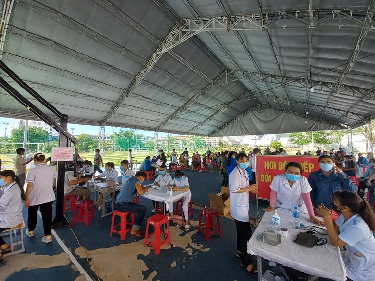 Nhiều địa phương kéo dài giãn cách xã hội theo Chỉ thị 16 -0