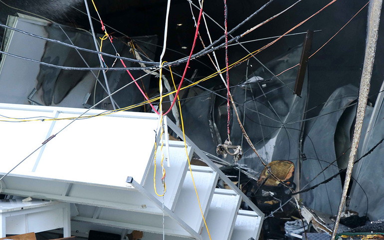 Cháy lớn tại Cụm Công nghiệp Khắc Niệm, 3 công nhân bị thương -0