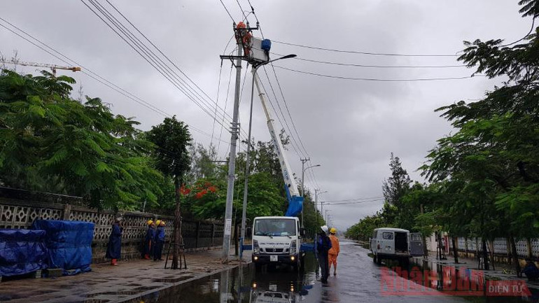 Phú Yên dồn sức khắc phục thiệt hại, chủ động ứng phó lũ bão tiếp theo -0
