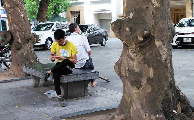 Hà Nội ngày đầu thực hiện các biện pháp cấp bách phòng, chống dịch Covid-19 -0