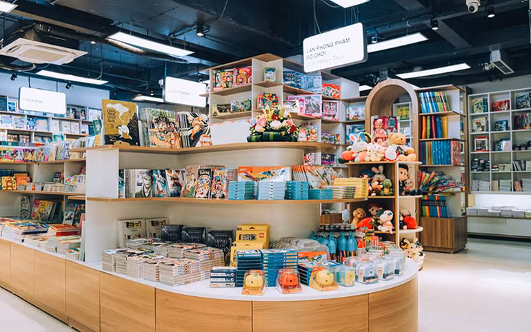 Nhà sách – Cuộc đua tranh được ủng hộ -0