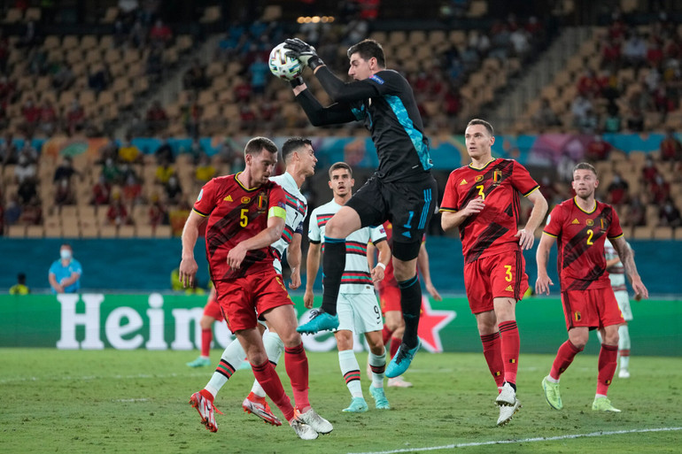 Cận cảnh Bỉ vào tứ kết Euro 2020, Bồ Đào Nha sớm thành cựu vương -0