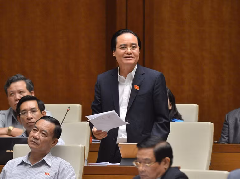 Vấn đề sách giáo khoa mới tiếp tục nóng trên nghị trường -0