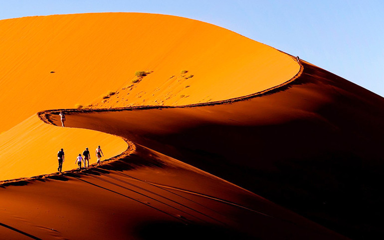 Khách quốc tế có thể trở lại sa mạc ngoạn mục Namibia từ 1-9 -0