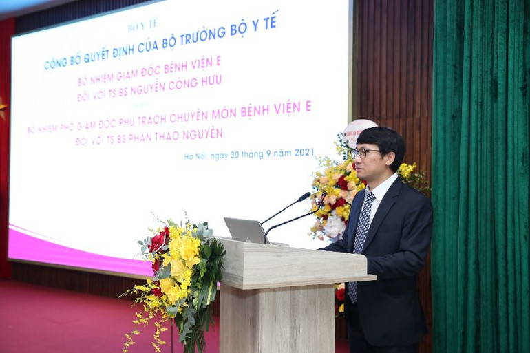 TS, BS Nguyễn Công Hựu – tân Giám đốc Bệnh viện E phát biểu tại lễ công bố quyết định bổ nhiệm. Công bố quyết định bổ nhiệm Giám đốc Bệnh viện E -0