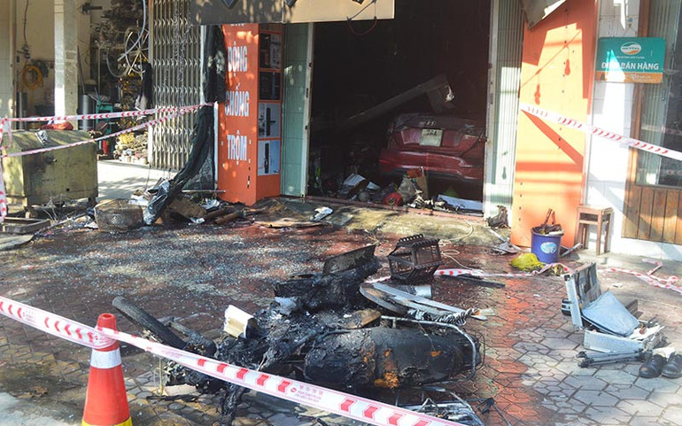 Quảng Ngãi: Cháy cơ sở kinh doanh đồ điện làm bốn người tử vong -0