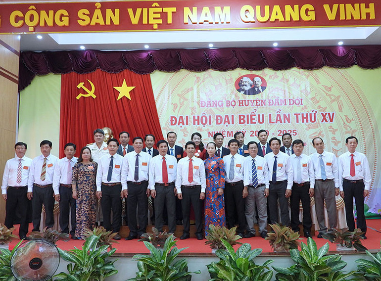 Ra mắt Ban Chấp hành Đảng bộ huyện Đầm Dơi, nhiệm kỳ 2020-2025. Trực tiếp bầu bí thư cấp ủy huyện ở Cà Mau -0