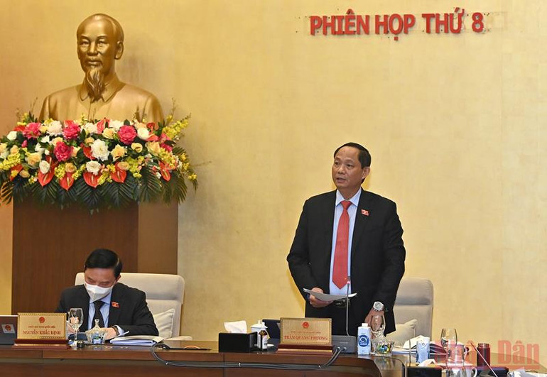 Phó Chủ tịch Quốc hội Trần Quang Phương điều hành nội dung giải trình, tiếp thu, chỉnh lý dự án Luật Cảnh sát cơ động. (Ảnh: Duy Linh) Làm rõ thêm nhiệm vụ chủ trì, phối hợp của cảnh sát cơ động trong thực hiện nhiệm vụ -0