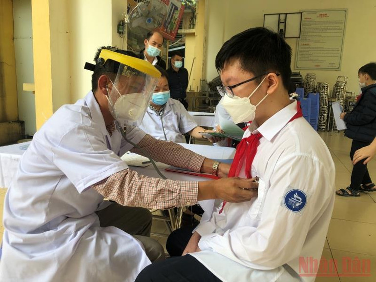 Quận Hoàn Kiếm triển khai tiêm vaccine Covid-19 cho trẻ từ 5 tuổi đến dưới 12 tuổi -0