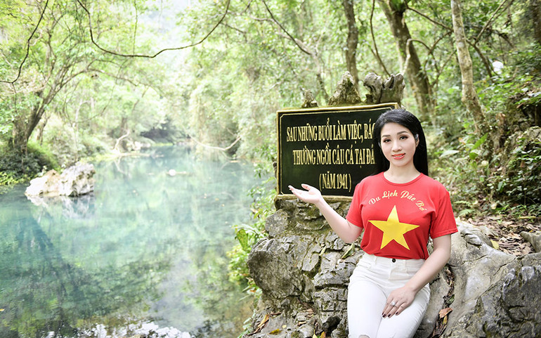 Phương Nga Sao Mai ra mắt album mừng sinh nhật Bác ảnh 2 Phương Nga Sao Mai ra mắt album mừng sinh nhật Bác -0