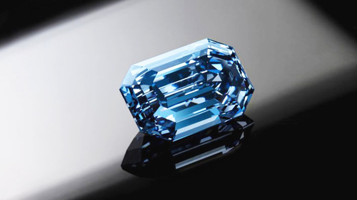 Trái dâu tây nặng nhất thế giới -0