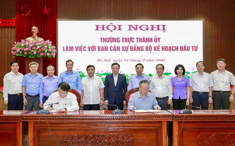 Lễ ký kết biên bản ghi nhớ hợp tác giữa thành phố Hà Nội và Bộ Kế hoạch và Đầu tư. Hà Nội kiến nghị Trung ương hỗ trợ vốn cho nhiều dự án quan trọng -0