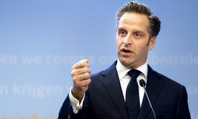 Nhiều quốc gia ngừng tiêm vaccine AstraZeneca, nhà sản xuất tuyên bố không có bằng chứng -0