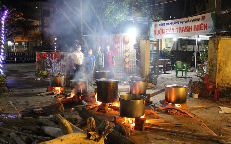 Đà Nẵng ấm áp giao thừa -0