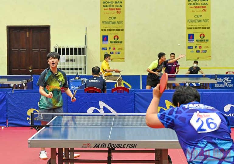 Loại đương kim vô địch, “sao trẻ” Trần Mai Ngọc vào vòng bán kết đơn -0