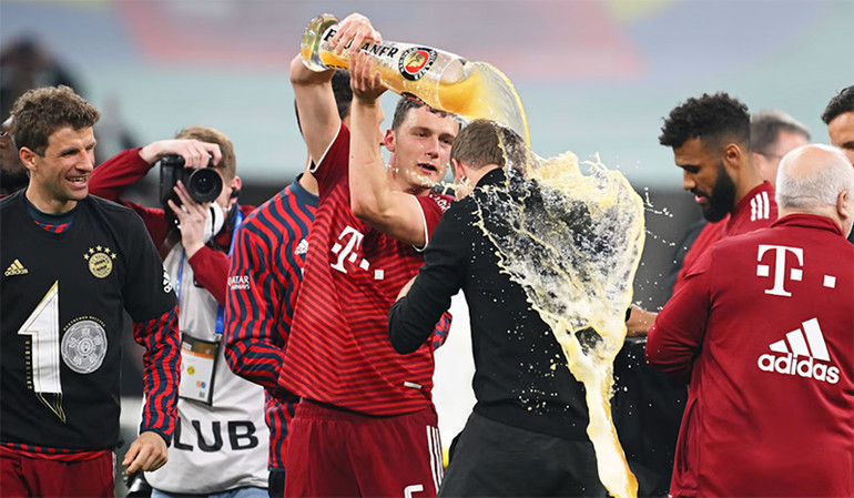 Cận cảnh Bayern Munich làm điều chưa từng có trong lịch sử -0