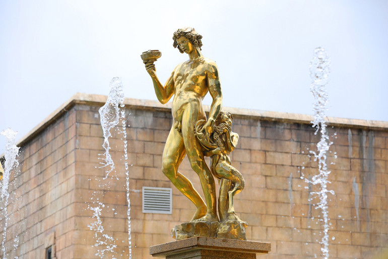 5 tác phẩm điêu khắc tiêu biểu trên đỉnh Bà Nà -0