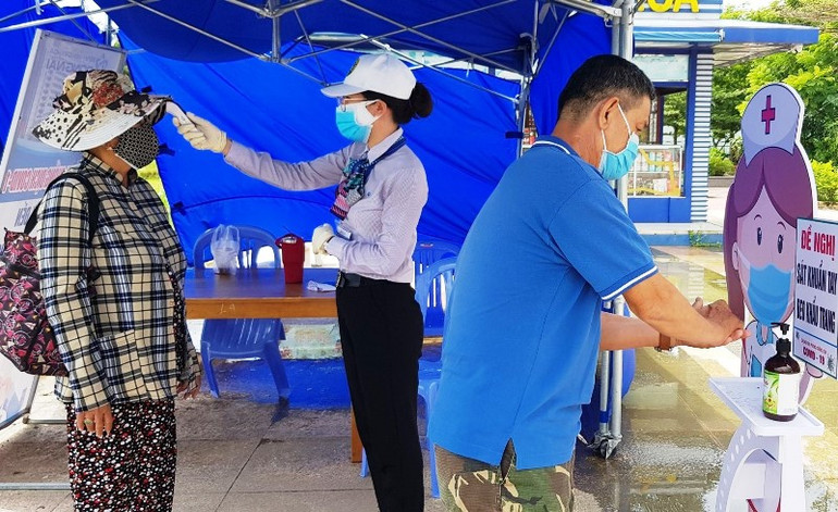 Đồng Nai kêu gọi công nhân ở lại đón Tết để phòng dịch -0