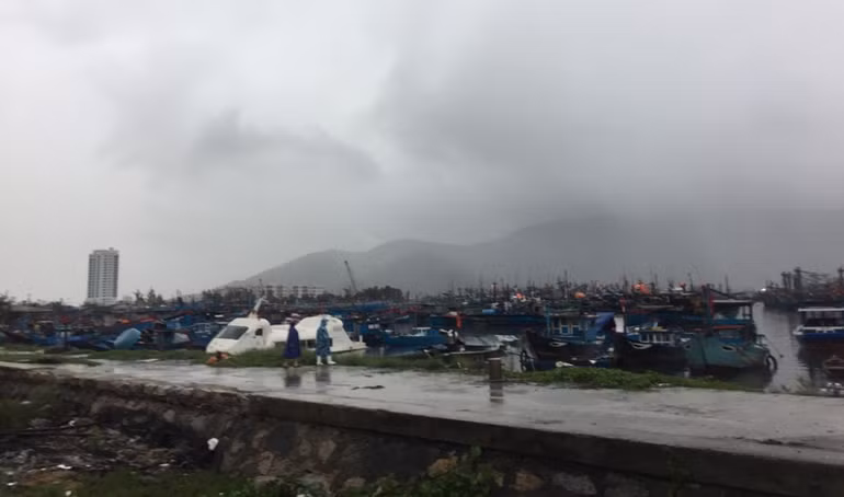 Đà Nẵng: Mưa lũ gây nhiều thiệt hại ở huyện Hòa Vang -0